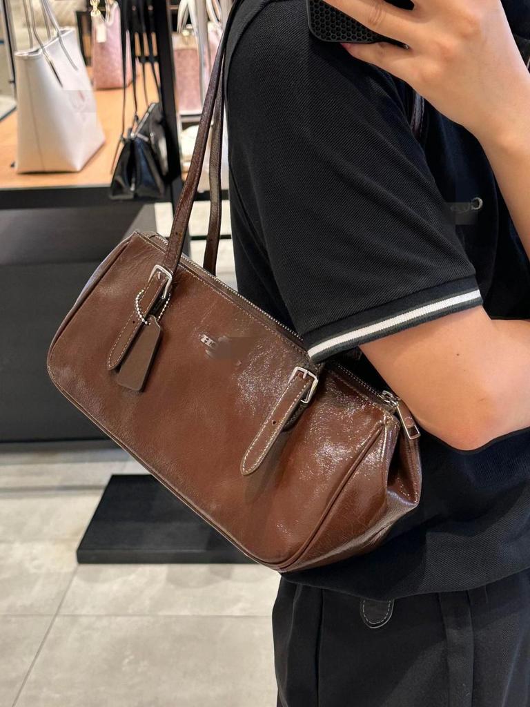 Trener Asher 2025 Torba Bagietka Bowlingowa ze Skóry Vintage - Wykończenie Olej i Ocet, Torebka Jednoramienna