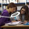 LED Magnifying Lamp Metal Swing Arm Magnifier Lamp - Stepless Dimming 3 Color Modes 5X Magnification Adjustable