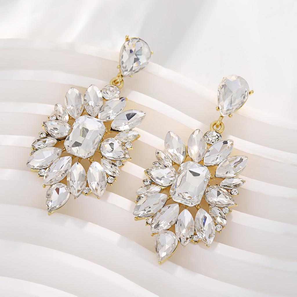 Elegant Alloy Drop Earrings For Women With Vintage Design Perfect For Evening Parties And Formal Events