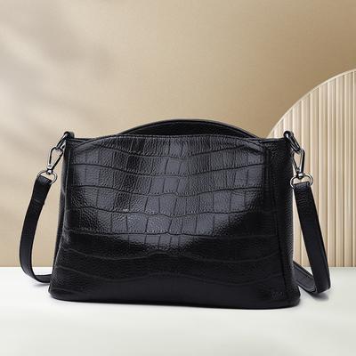 Fashionable Large-capacity Women's Shoulder Bag Made of Soft Leather, Crossbody Style
