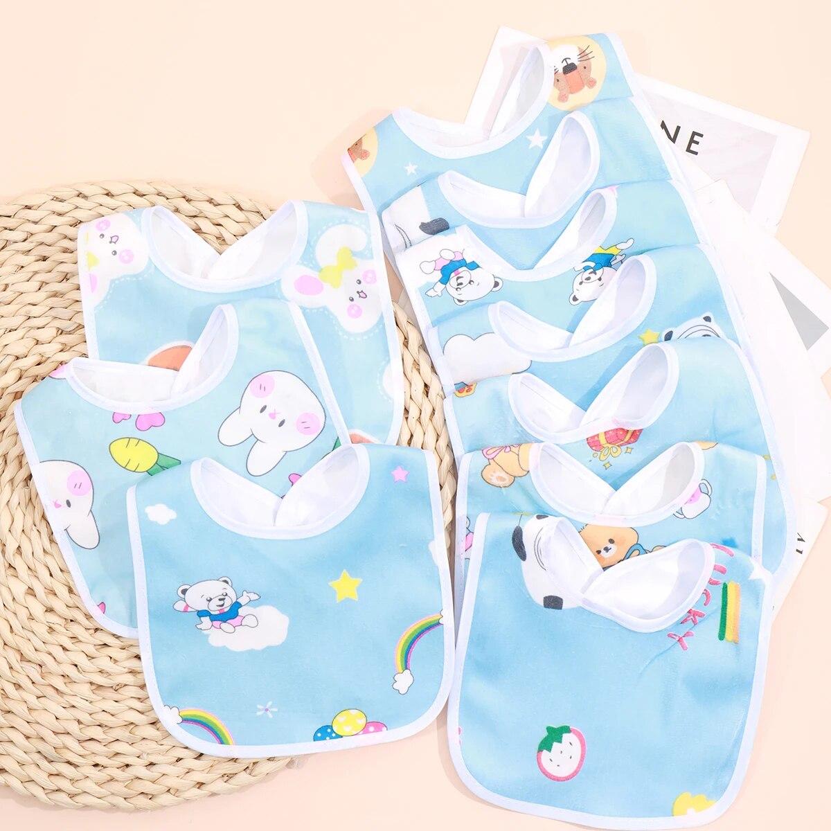 5 pièces aléatoires Bavoir imperméable à pression motif dessin animé pour bébé Super doux pour bébé Nouveau-né Velours Cristal Serviette à bave