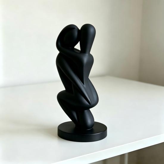 Three-dimensional Effect Statue 3D Printed Hugging Couple Sculpture, Abstract Embrace Figurine with Smooth Curves, Minimalist Balanced Weight Ornament