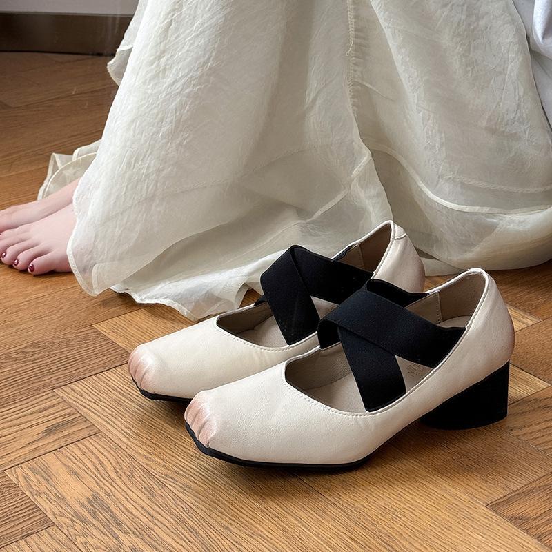 

French ballet new high heels small leather shoes women s medium thick heel pig 2025 Mary Jane women s shoes nose shallow mouth single shoes 39