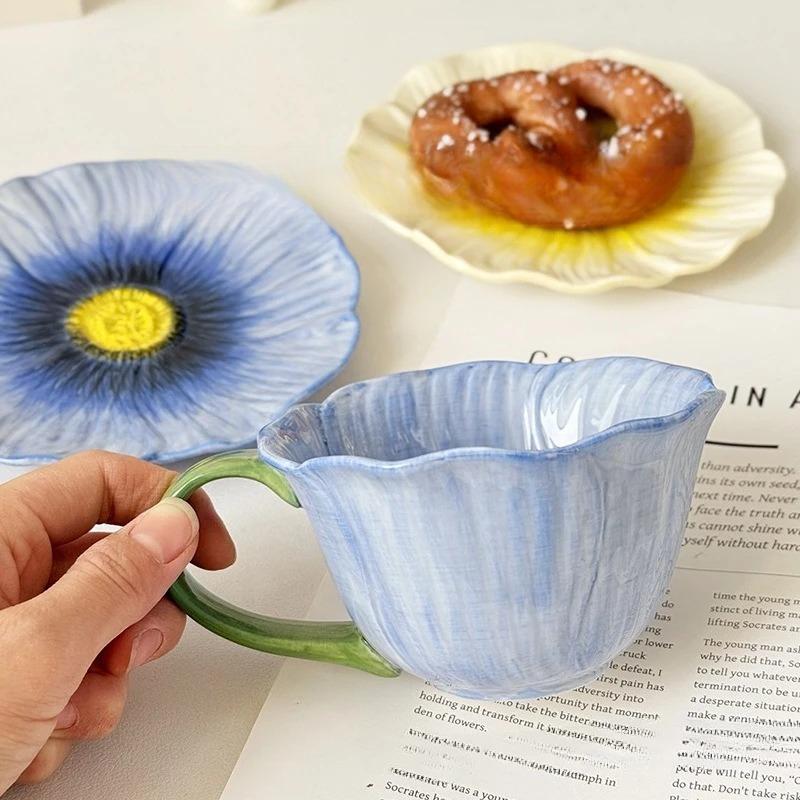Creative Hand Painted Underglaze Flower Ceramic Coffee Cup and Plate French Retro Petal Afternoon Tea with Cup and Plate Gifts