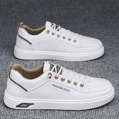 Herrenschuhe Frühling neu atmungsaktiv Nischen-Board-Schuhe vielseitige kleine weiße Schuhe Lederoberfläche wasserdicht Trend Ein-Pedal-Schuhe Herren