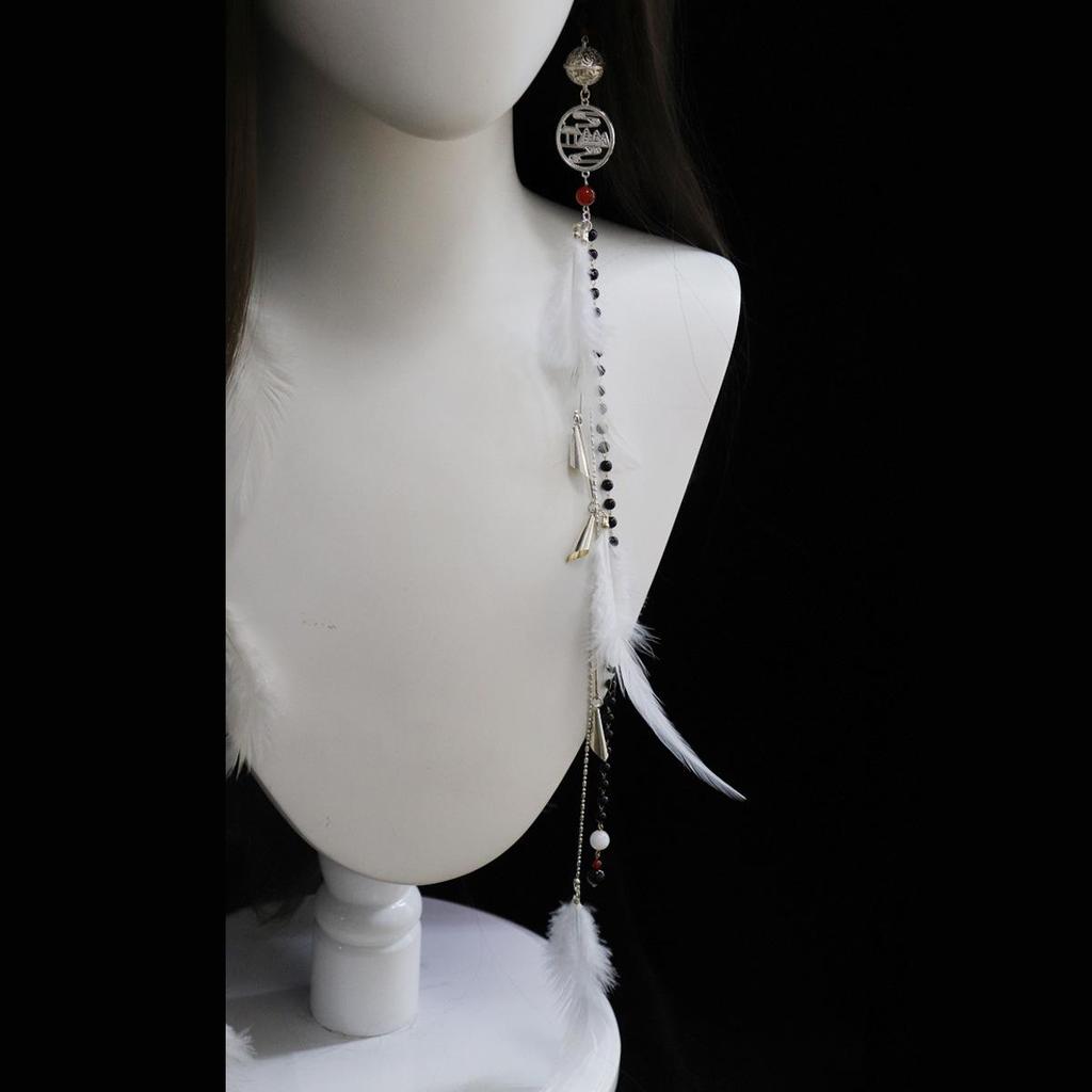 Ancient Han-Style Tassel Ear Clips: Unisex Ethnic Hanfu Jewelry, No Piercing Required