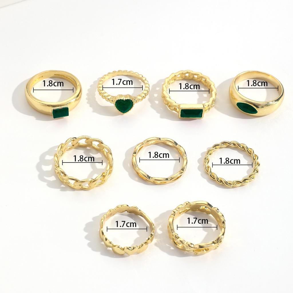 Retro Imitation Emerald Love Ring, Creative Peach Heart with Diamond Hollow Chain Ring Nine-piece Set for Women