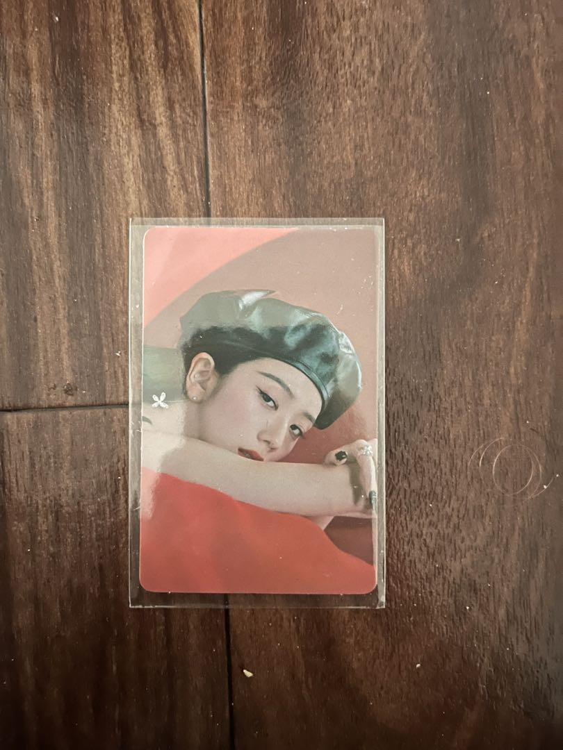 

[USED] Brad Pin, Jisoo ME Makestar bonus trading card