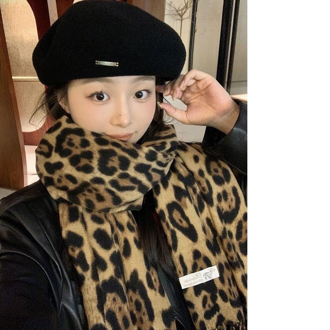 

Осенне-зимняя мода повседневный шарф с леопардовым принтом искусственный кашемир женский осенне-зимний толстый платок с кисточками высококачественный шарф One size