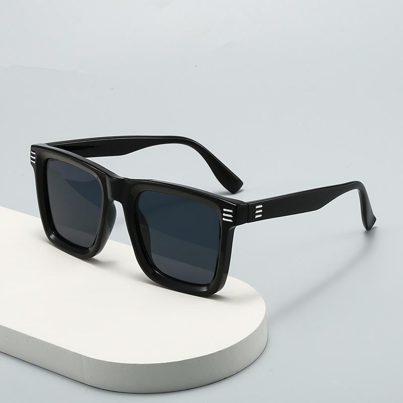 Men's High-end Large-frame Square Sunglasses with European and American Style, UV Protection.