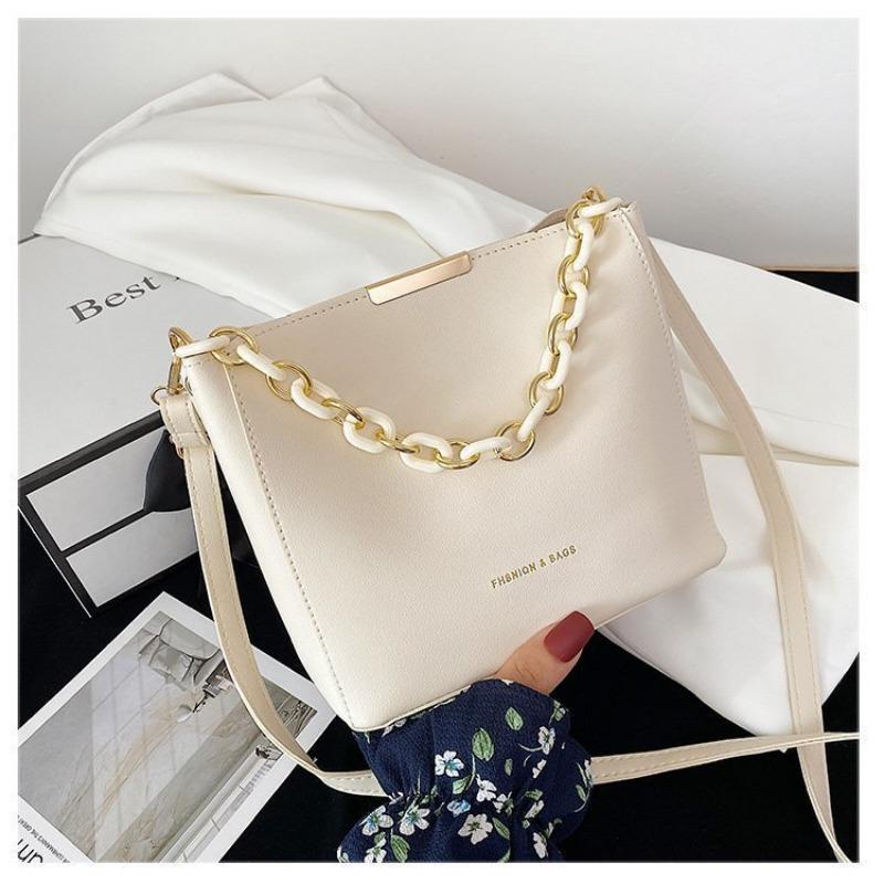 Women's bucket bag fashionable new trendy spring and summer girl shoulder messenger bag cute simple commuter women's bag