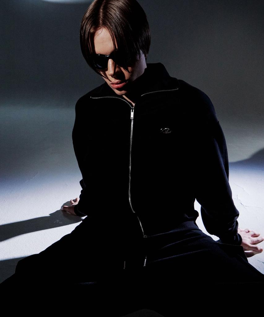 MORE THAN BLACK Logo Cargo Sweat Pants