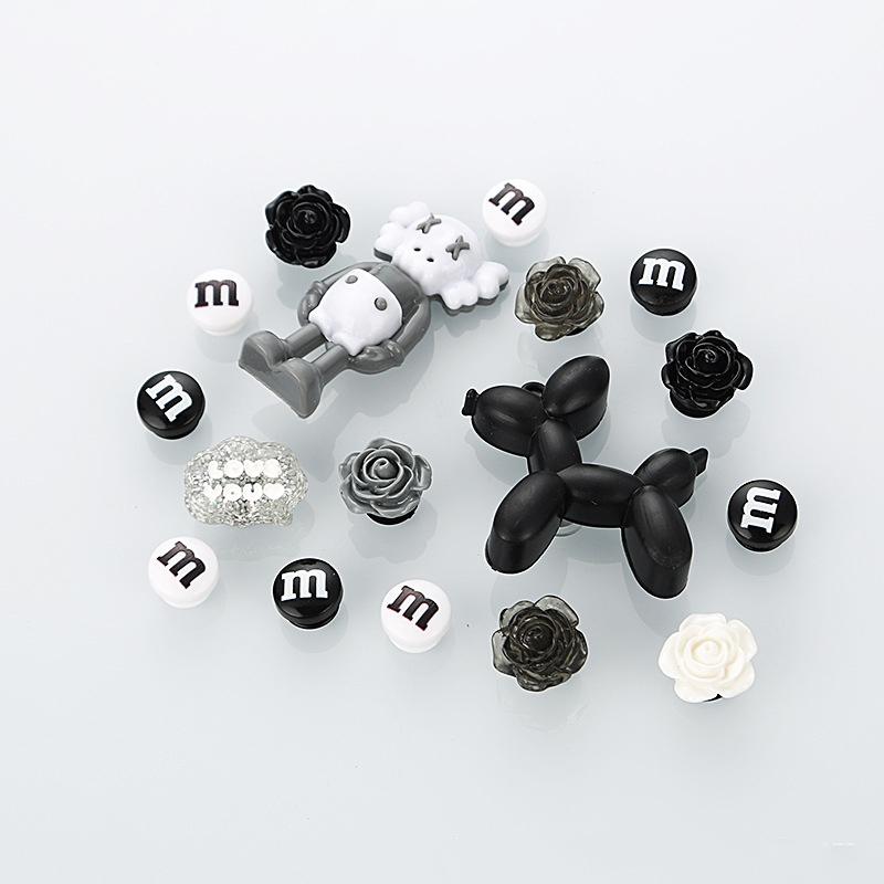 

17pcs Shoe Charms Set DIY Fashionable Garden Shoe Decorations Removable Cartoon Shape EVA Beach Sandals Accessories Holiday Gift