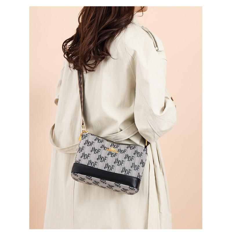 New Soft Leather Women Bag Premium Shoulder Bag Large Capacity Middle-Aged Mom Bag Minimalist Versatile Crossbody Bag