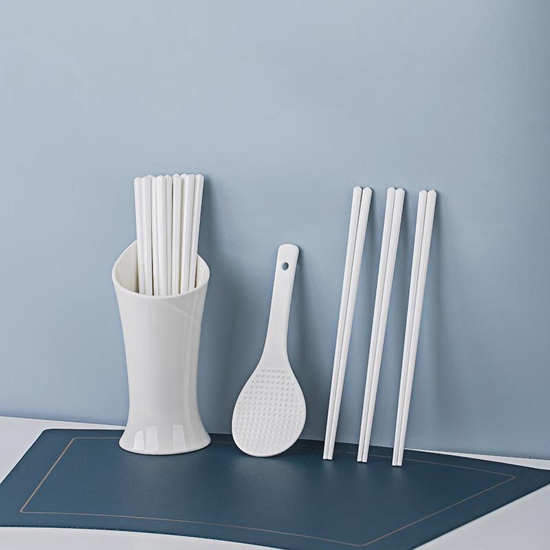 

Jingdezhen Ceramic Chopsticks Set