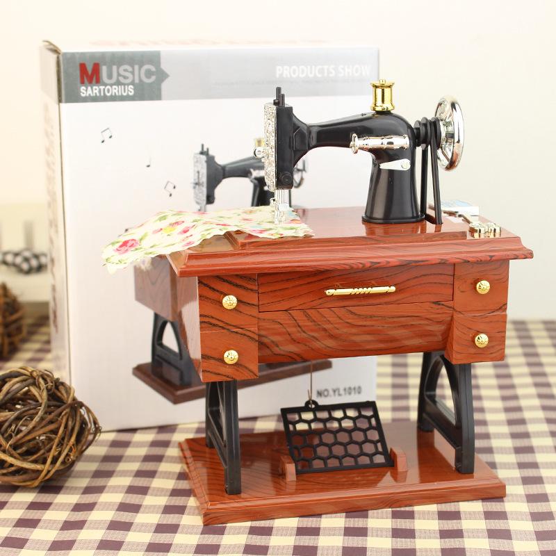 Retro Style Sewing Machine Music Box - Creative Nostalgic Gift