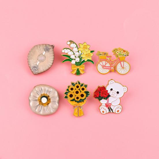 Zinc Alloy Brooch Pin, Enamel Paint Corrosion-Resistant Lapel Pin, Flower Bear Style Metal Badge with Stable Back-Buckle Pin for Clothes Hats