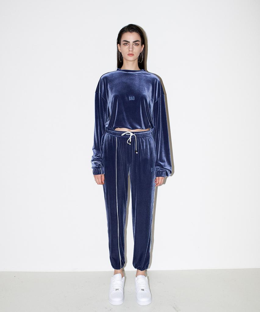 Chaenyuyog Bad Velvet Sweatshirts [Blue]