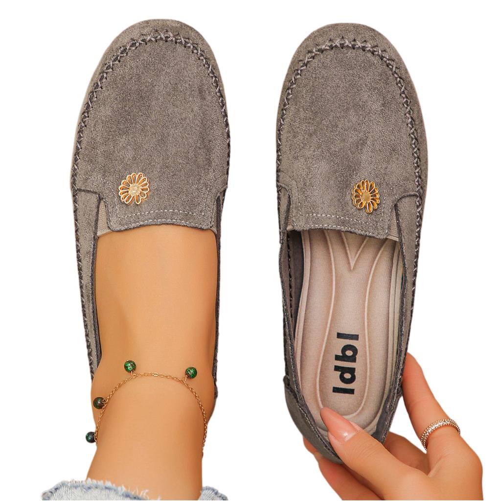 Women's Loafers Slip On Casual Flat Shoes Soft Suede Material Comfortable Sole Lightweight Design Suitable for Daily Wear