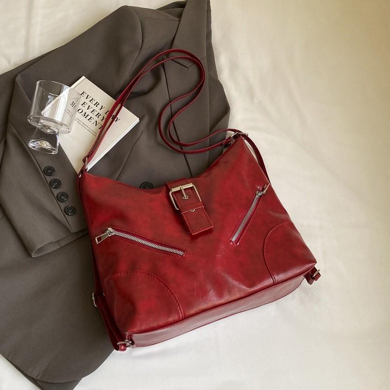 Stylish Womens Shoulder Tote Bag With Chic Design And Versatile Color Options For Everyday Use Red