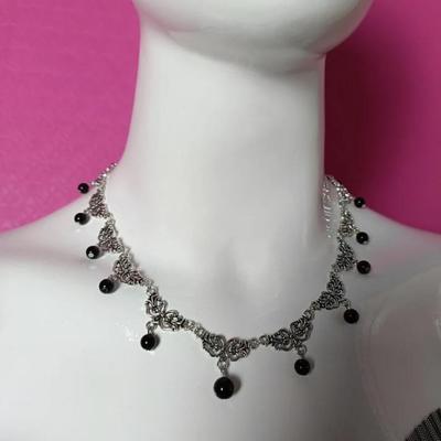 Gotisch Viktorianisch Silberfarbe Hofstil Schwarzer Achat Runde Perle Quaste Halskette für Damen Halloween Heidnisch Mittelalter Schmuck