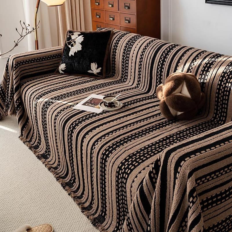 2025 new retro medieval sofa cover cloth is universal in all seasons, a whole full-cover sofa towel, autumn and winter sofa blanket