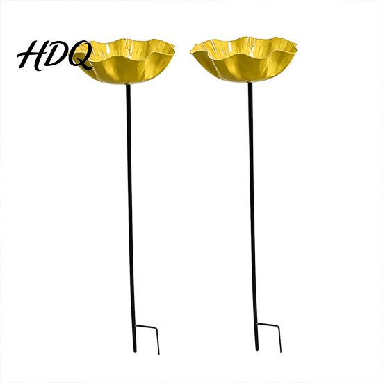 Garden Bird Bath Stake 2Pcs Metal Flower Stakes Decorative Bath Outdoor Bee 2pcs темно-желтого