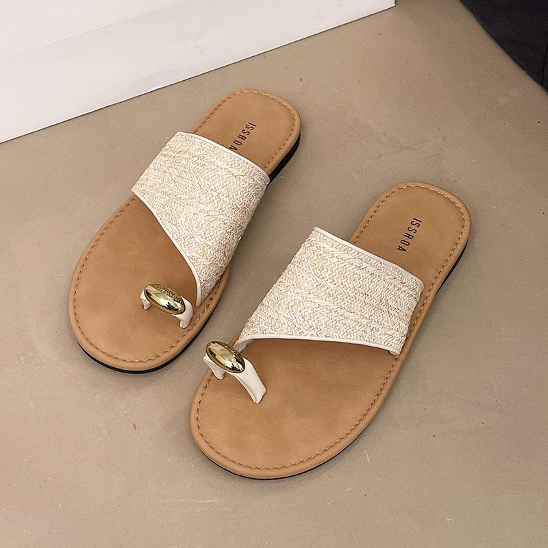 

Flat-bottomed toe slippers female 2025 new fashionable and comfortable casual drag seaside fairy style with skirt beach drag tide 40