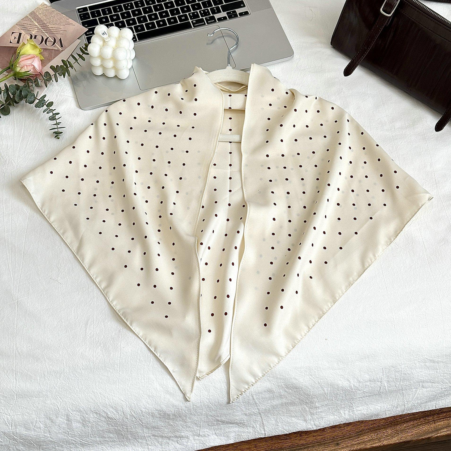 

Luxury Design Triangular Scarf Dot Headscarf Trend Elegant Headwear for Women Silk Scarf INS Bandana Office Hijab Headband about 136cmX66cm