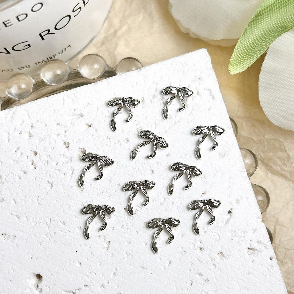 Acessórios para Nail Art Liga Mini Laço Fita Dourada Liga K Branca Decoração de Unha Simples Gravata Borboleta 3D