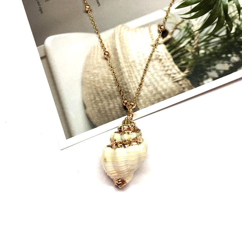 Natural Gold-Plated Conch Pendant Necklace - Colorful Shell & Clavicle Design
