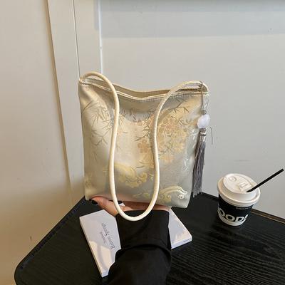 New Chinese Style Tassel Design Women Shoulder Bags Lightweight Portable Ladies Underarm Bag Simple Female Zipper Bucket Handbag