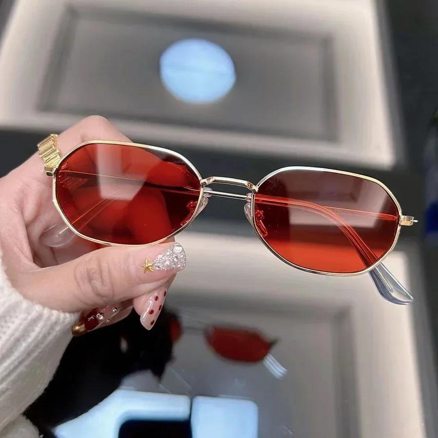 Retro Square Fashion Sunglasses Women Men Vintage Style Casual Trendy Small Female Male