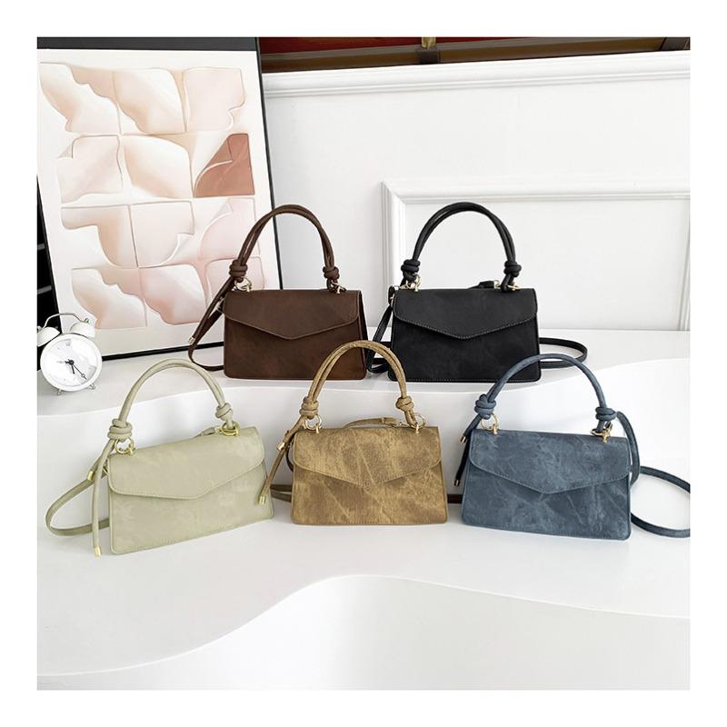 Women's Faux Leather Square Shoulder Bag Minimalist Solid Color Crossbody Purse Magnetic Snap Closure Chain Bag