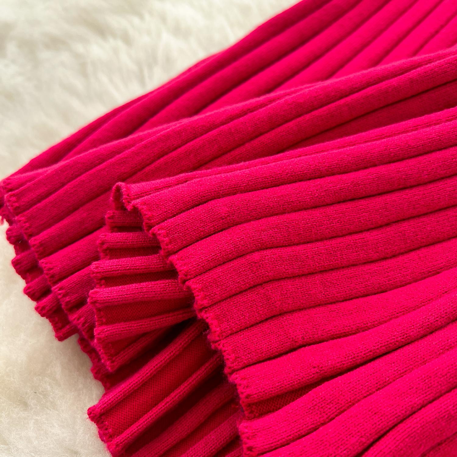 Винтажное базовое платье с V-образным вырезом и длинным рукавом — фото 8