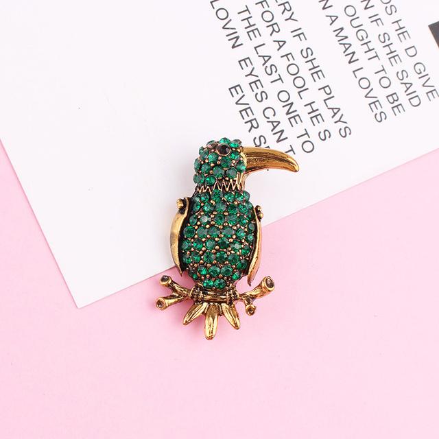 Fashion Color Rhinestone Brooch Personality Wild Woodpecker Animal Pin Brooch Ornament