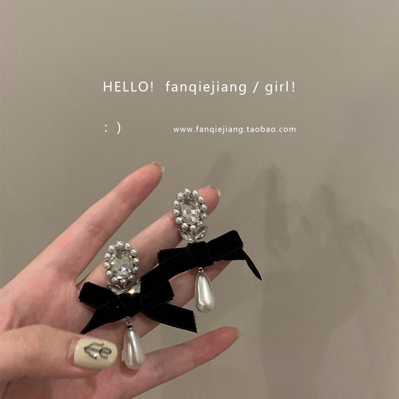 Pendientes de botón de esmalte coreano minimalistas retro en forma de corazón con perlas