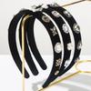 Hairband with Trendy and Fashionable Style, Simple and Elegant Hair Accessory