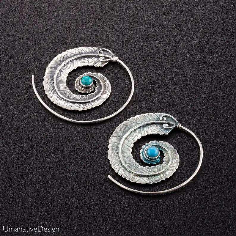 He Cheng Geometric Spiral Feather Alloy Hoop Earrings for Women
