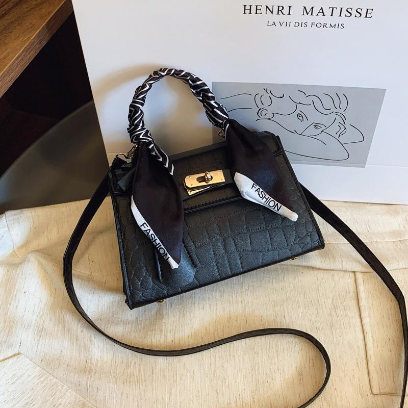 Tessitura di alta gamma, temperamento, borsa a mano da donna versatile e di classe, borsa a tracolla semplice per il lavoro e bella