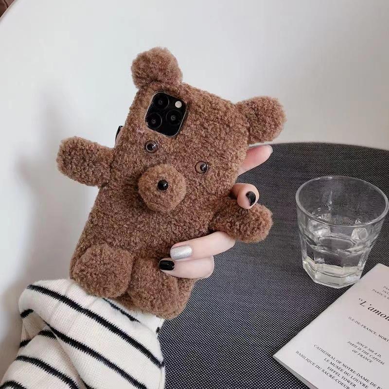 Kleiner brauner Bär für Apple 16 Handyhülle Herbst und Winter Plüsch für IPhone15PROMAX Lammwolle 14plus Frauen