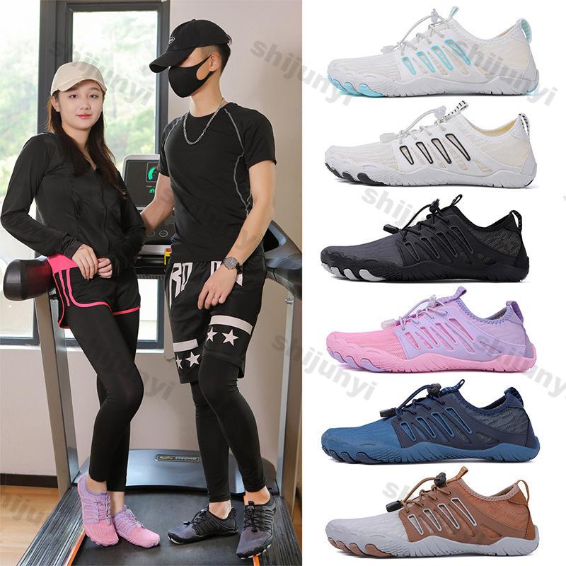 Fashion 2025 New Fashion Soft Sole Beach Shoes Lovers Wading Breathable Vulcanize Shoe Woman Lightweight Comfortable Sports Casual Shoes