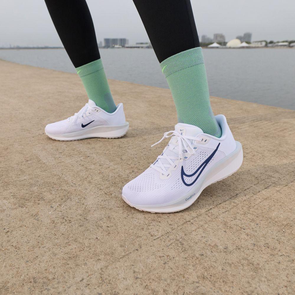 Nike Quest 6 Support Rebound Low top Running Shoes Women s 36