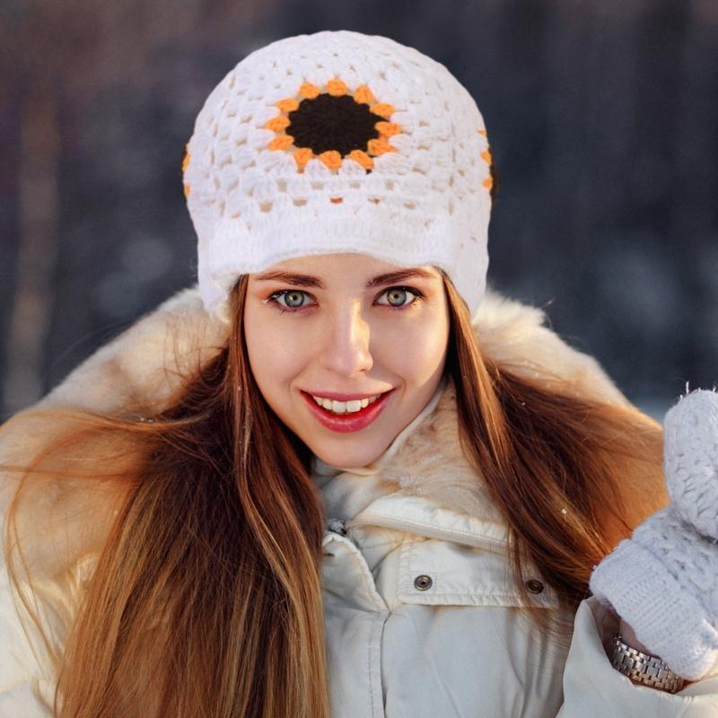 Elegant Bucket Hat Floral Granny-square Crochet Hat Holiday Decors Vacation Hat Western Cloch Style for Schoolgirls