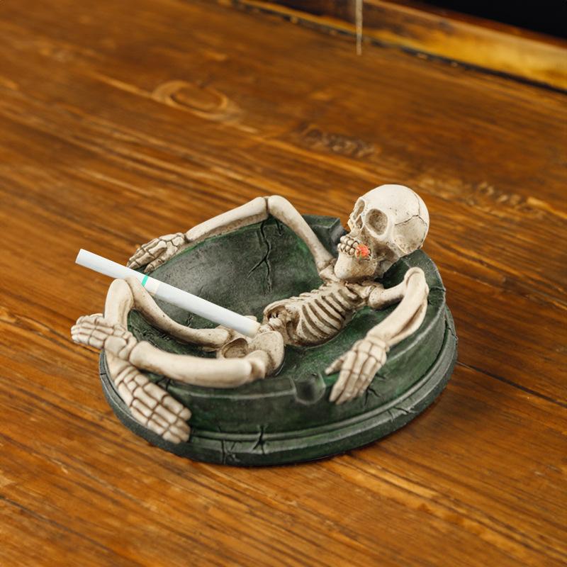 Creative Skull Resin Ashtray, Halloween Home Desktop Decor Ornament, Cool Craft Gift