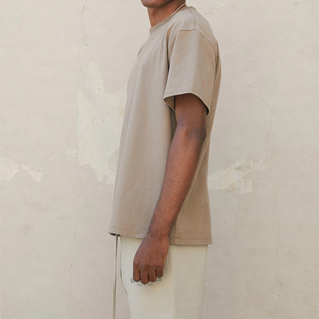 Fear of God Essentials FW21 Harvest Solid Color Letter Print Crew Neck Short Sleeve T-Shirt Unisex Tops Wheat-Brown FOG-FW21-008