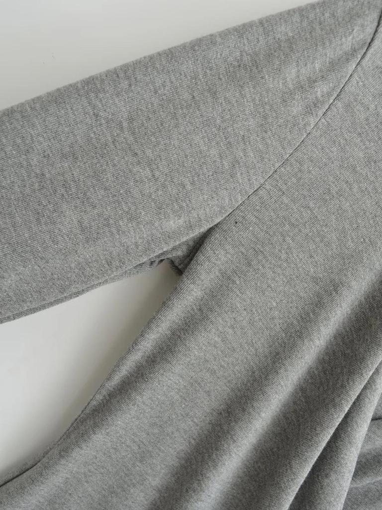 Mature Style V-neck Cross-Pleated Long-Sleeve Top for Women – Autumn/Winter Slimming Waist T-shirt