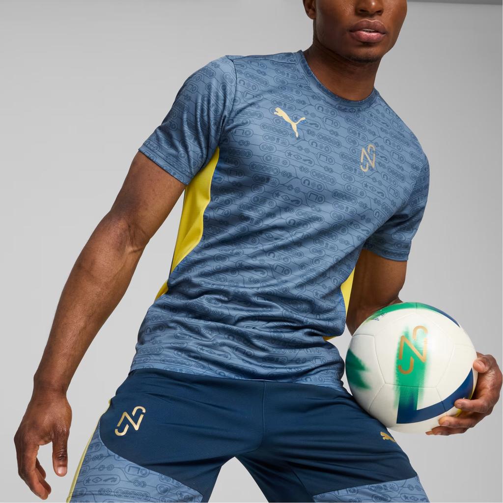 Puma X Neymar Jr FW24 BNA Logo Marki Outdoorowy Casualowy Sportowy Pulower z Okrągłym Dekoltem z Krótkim Rękawem Koszulka Piłkarska Męska Top Niebieski-Horyzont Pele-Żółty 659710-10