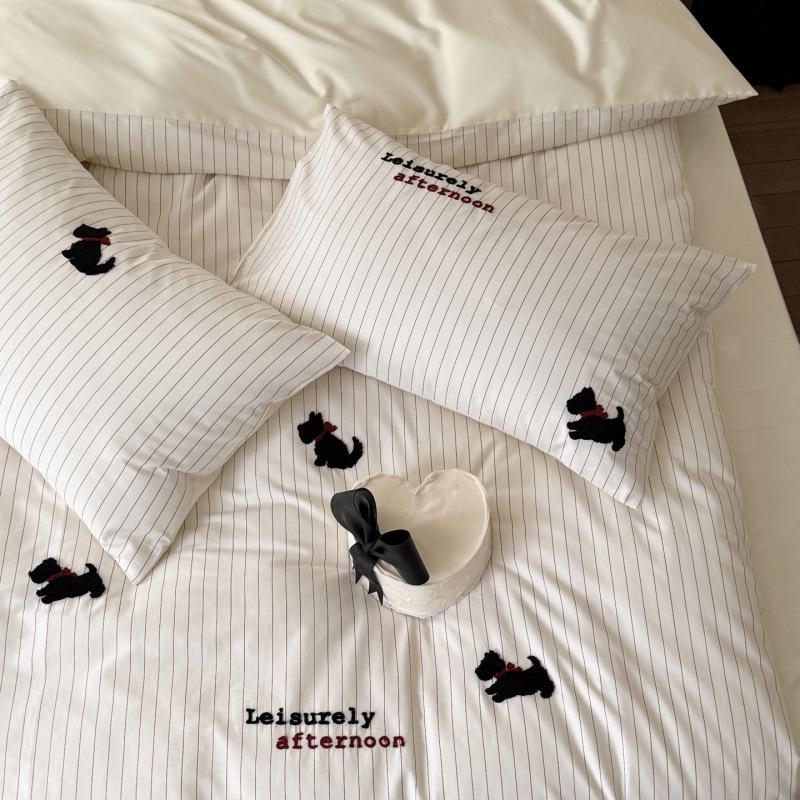 Cartoon Puppy Long Pile Cotton Towel & Embroidered Bedding 4-Piece Set with Simple Stripe Design 1.5m Flat Sheet Four-Piece Set