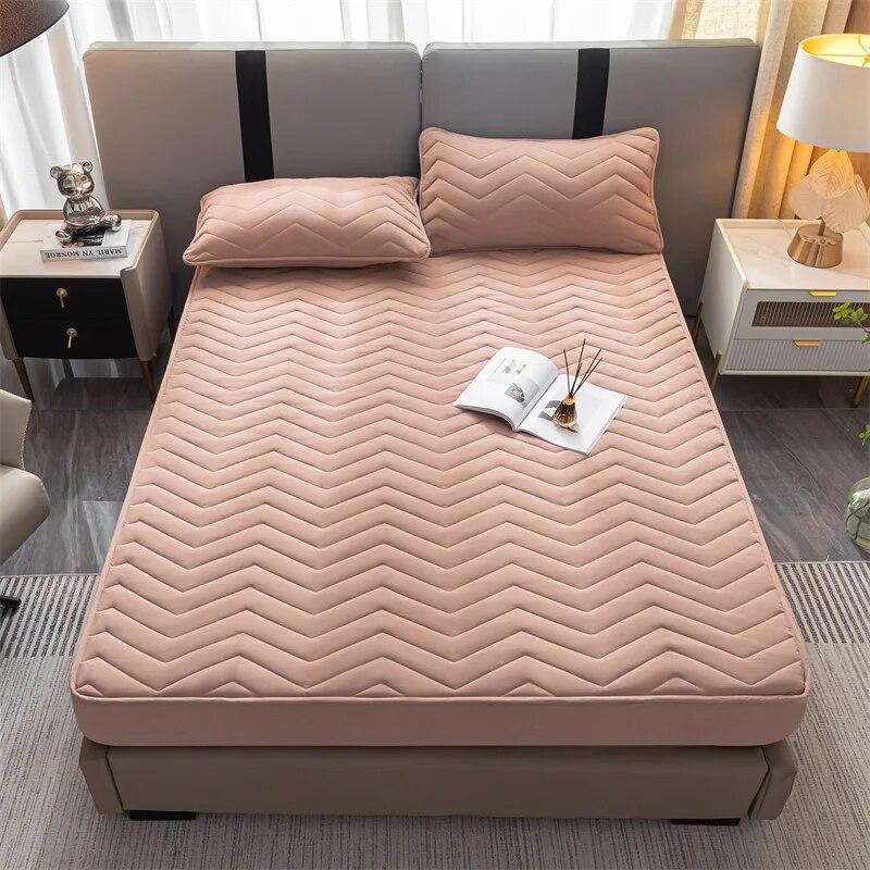 Hochwertiger Luxus-Bettlaken-Matratzenschoner aus gesteppter Baumwolle mit antibakterieller Faserfüllung und Anti-Milben-Bequemlichkeit